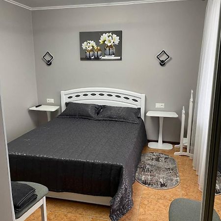 Золотий Лев Hotel Zvenyhorodka Екстериор снимка