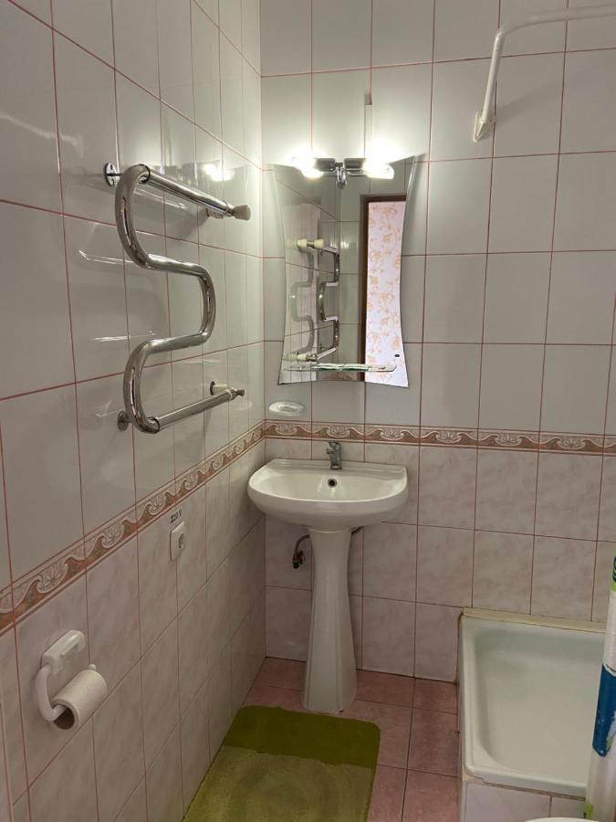 Золотий Лев Hotel Zvenyhorodka Екстериор снимка