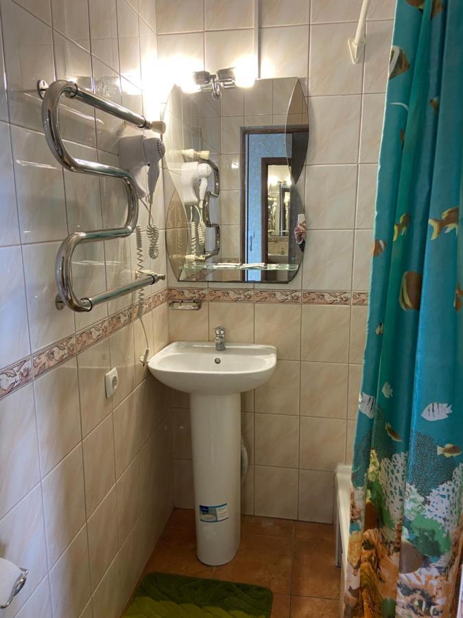 Золотий Лев Hotel Zvenyhorodka Екстериор снимка